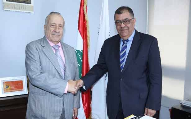 الياس عون التقى نقيب الأطباء
عون يرحب بالصايغ