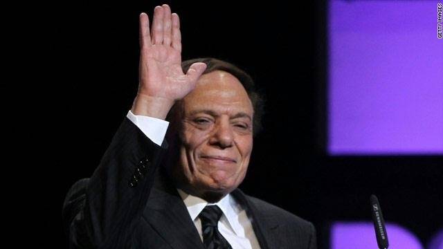 عادل إمام يكشف سرّ اعتزاله ...