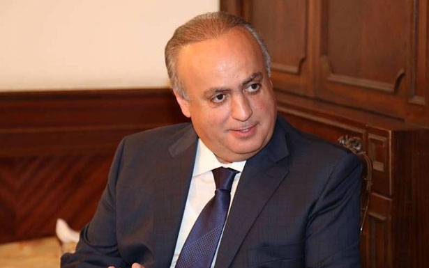 وهاب : لالتزام من تجمع عليه الأكثريّة المسيحيّة