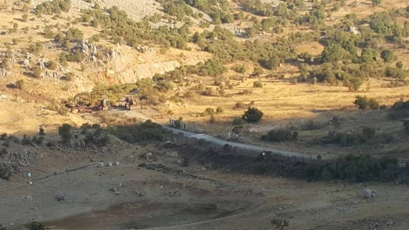 اعتصام لاهالي العرقوب احتجاجا على شق طريق اسرائيلية