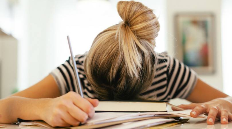 لا تستخفوا بها.. إشارات تستدعي تغيير عاداتكم الغذائية فوراً!