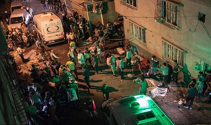 فيديو عن الزفاف التركي لذوي القتلى وهم يتفقدون جثثهم