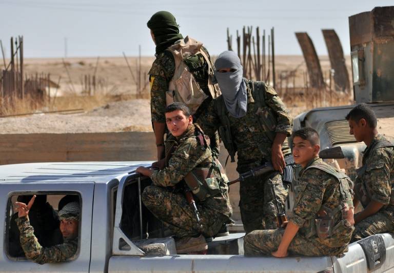 الأكراد ينفون التوصل إلى اتفاق لوقف النار مع قوات النظام في الحسكة