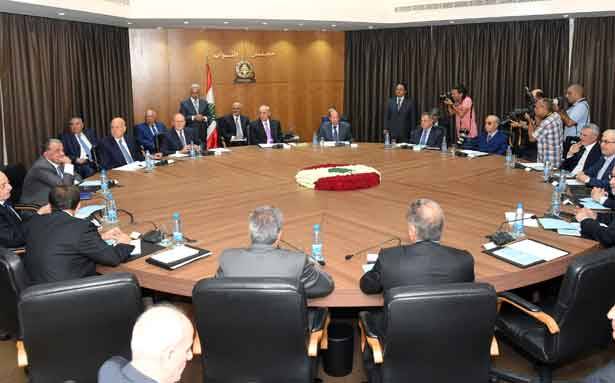 الوضع الاقليمي المتقلّب يحصر التسوية في الحوار