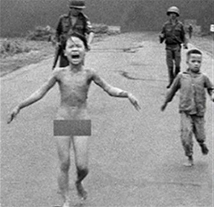 بالصور: أين أصبحت صاحبة أشهر صورة لأطفال الحروب في العالم؟