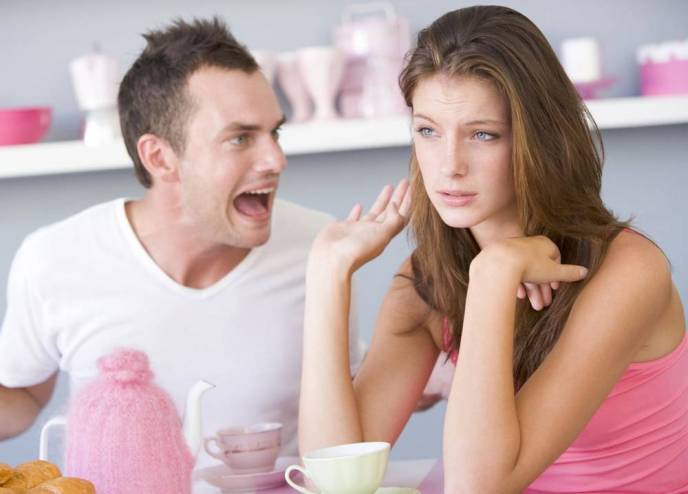 أفضل حل لإثارة غيرة شريكك إيجابياً عليك