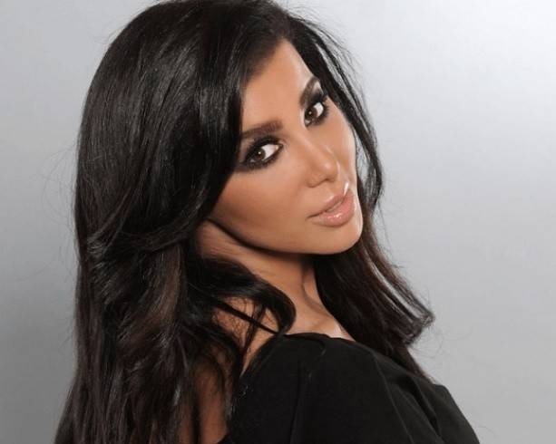 بالفيديو: شبيهة كيم كارداشيان.. المذيعة اللبنانية تكشف جديدها!