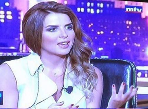 بعد البلبلة التي أثارتها مراسلة "MTV".. ردّ جديد من نوال بري