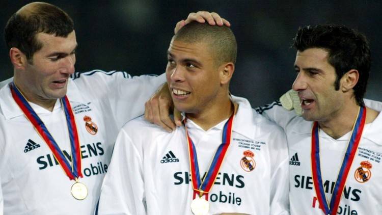 الظاهرة رونالدو يعود إلى ريال مدريد