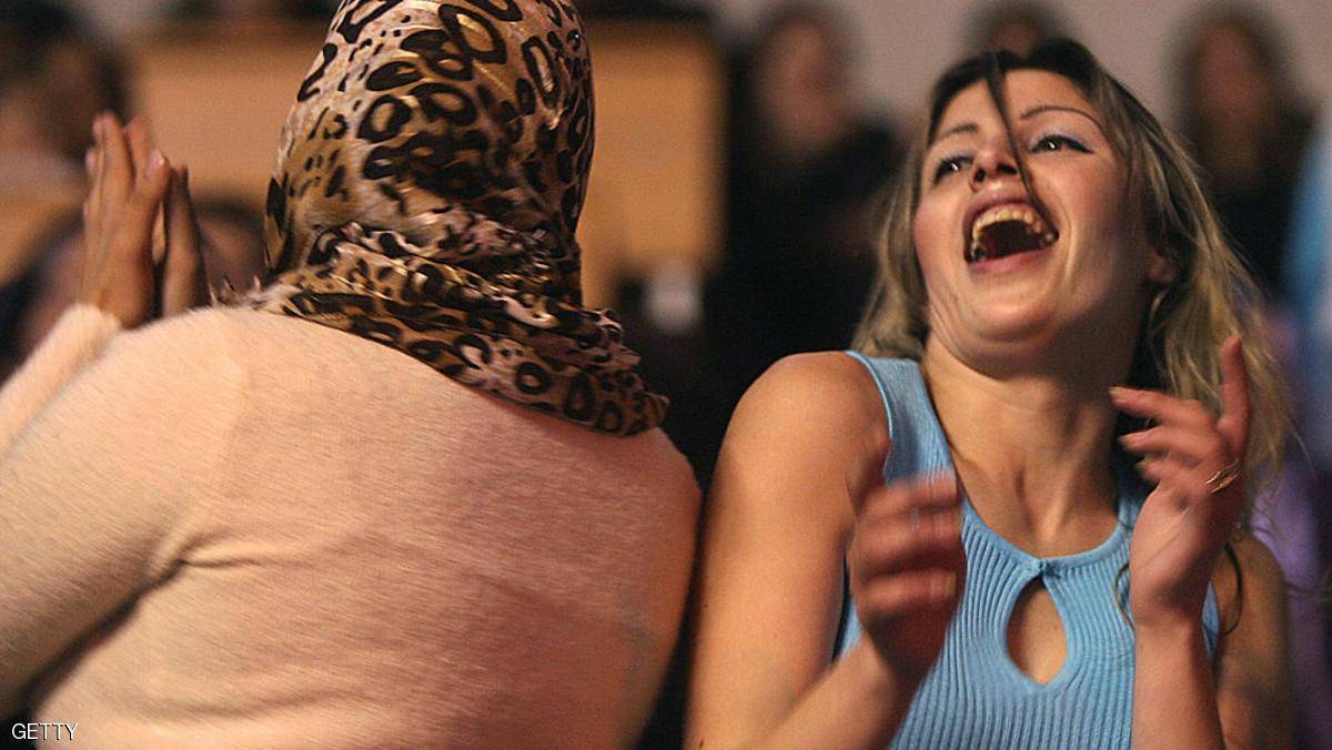 بعد تفاقم نسبة "العنوسة".. أساليب غريبة لتزويج الفتيات في الجزائر