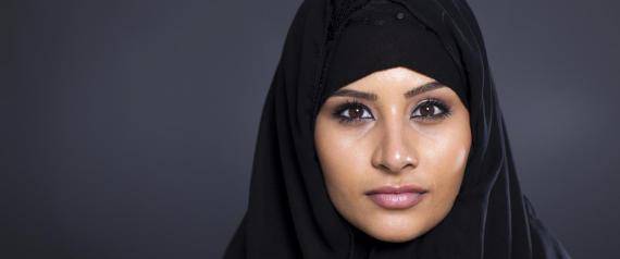 الشرطة الاسكتلندية تجعل الحجاب جزءاً من زيّها الرسمي
