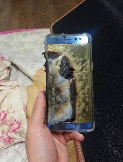 انفجار هاتف جالكسي نوت 7 أثناء الشحن