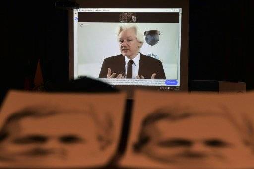 موقع ويكيلكس سينشر وثائق جديدة حول كلينتون قبل الانتخابات الاميركية