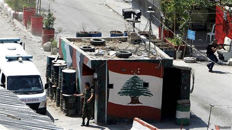 فلسطيني من جماعة بلال بدر في عين الحلوة سلم نفسه لمخابرات الجيش