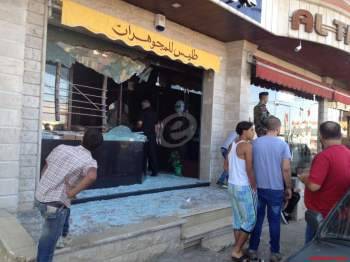 مجهولون اطلقوا النار على محل مجوهرات في بريتال والاسباب ثأرية