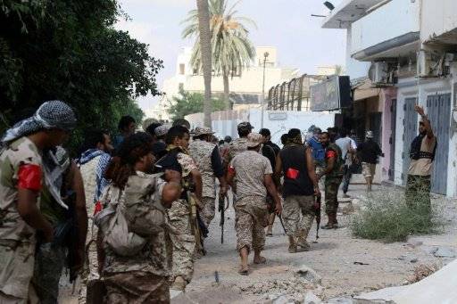 قوات الحكومة الليبية تحاصر الجهاديين في سرت في اقل من كيلومترين مربعين