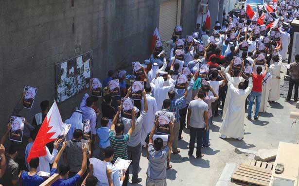 البحرين : للأسبوع السادس
 منع الشيعة من صلاة الجمعة