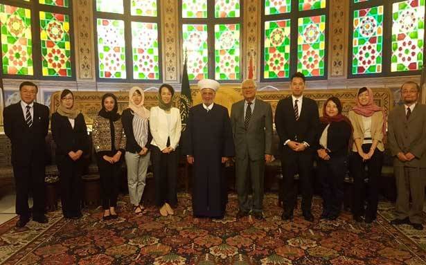 استقبلا مُؤسّسة «كوسيكاي» اليابانيّة
دريان وقبلان يدعوان الى نبذ التعصّب