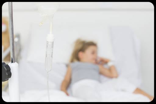طفلة في مرحلة حياتها الأخيرة بسبب السرطان تشرح ما هو الموت… والطبيب يبكي!