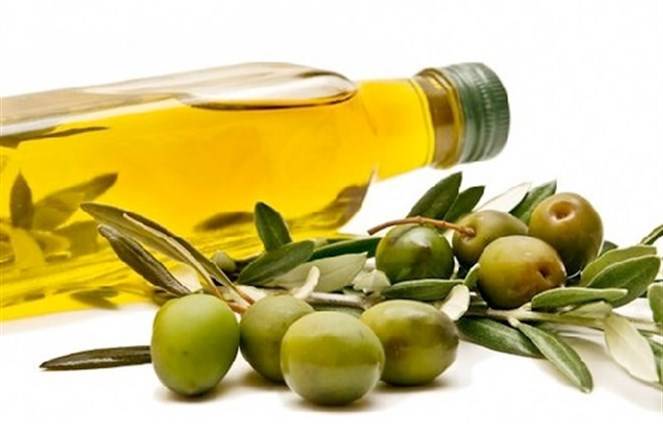 زيت الزيتون يغني عن أدوية الكوليسترول لمرضى القلب