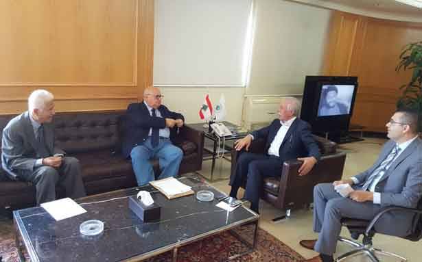 زعيتر عرض والسعودي مشروع ميناء
صيدا التجاري وتأهيل أوتوستراد السلطانيّة