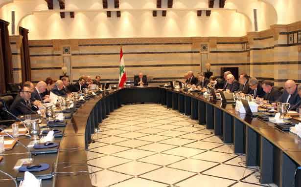 سباق بين التهدئة والتصعيد لا يعطل الحكومة