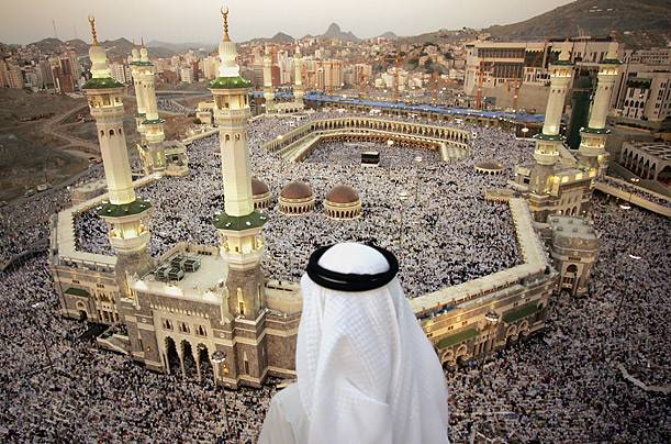ما هي العادات المصاحبة لموسم الحج؟