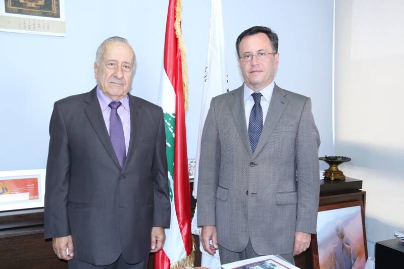 سفير ارمينيا بعد لقائه نقيب المحررين: نتابع بدقة الأوضاع ونأمل أن يتفق اللبنانيون لانهاء ازمة الشغور الرئاسي