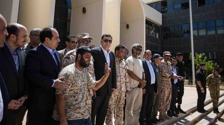 ليبيا.. المجلس الرئاسي يتفقد سرت وقوات حفتر تدخل سبها