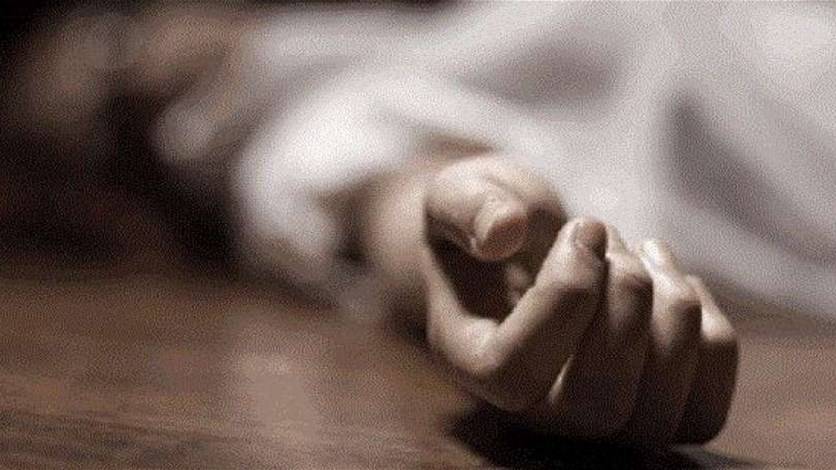 عثر عليه جثة في منزله... وبندقية صيد بجانبه