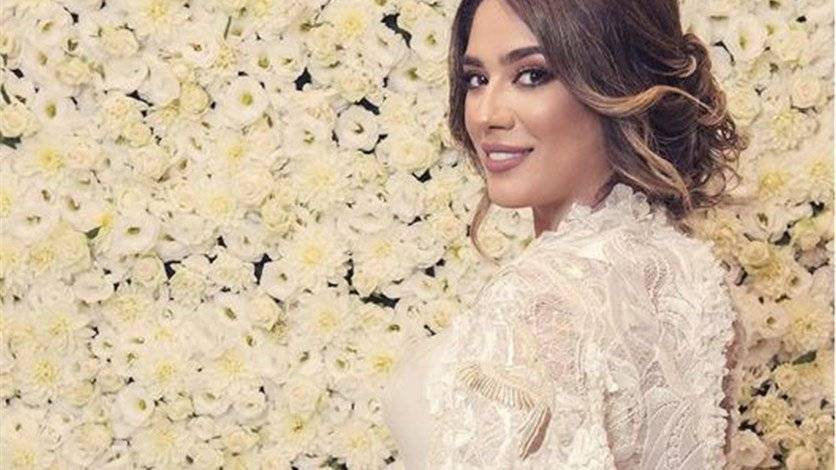 الصورة الأولى من شهر عسل نادين نجيم بالمايوه.. أين العريس؟