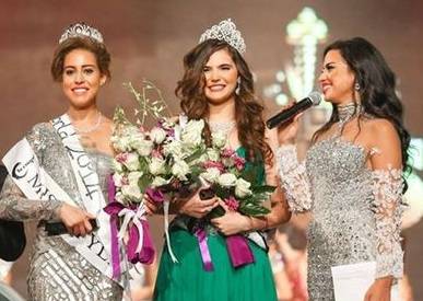 مطالبات بإسقاط الجنسية عن ملكة جمال مصر بسبب هذه الصورة