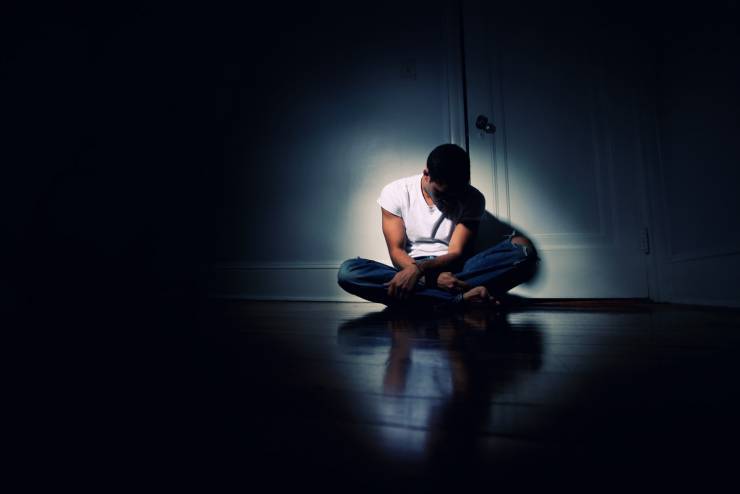هل تشعر بهذه الأعراض.. إذن أنت تعاني الاكتئاب