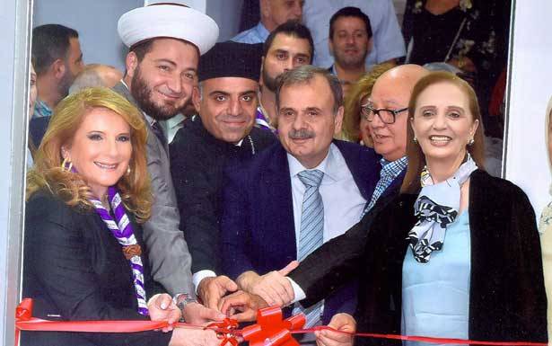 الصلح دشّنت مركز التغذية الصناعي التقني
التابع لـ«جمعيّة المواساة والخدمات الإجتماعيّة» في صيدا