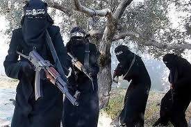 لن تصدقوا... داعش يخشى المنقبات ويمنع النقاب في مراكزه؟!