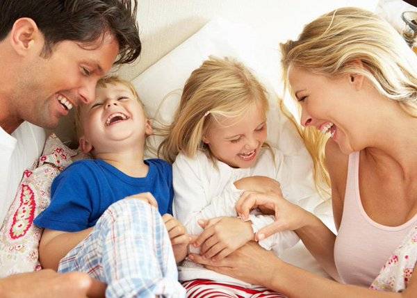 لماذا تكون بعض أجزاء الجسم حساسة للدغدغة أكثر من غيرها؟