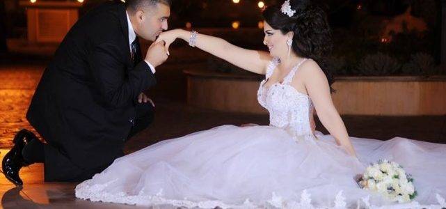 بالفيديو: عروس تهدي عريسها هدية غير متوقعة في ليلة العمر .. لن ينساها طيلة حياته!