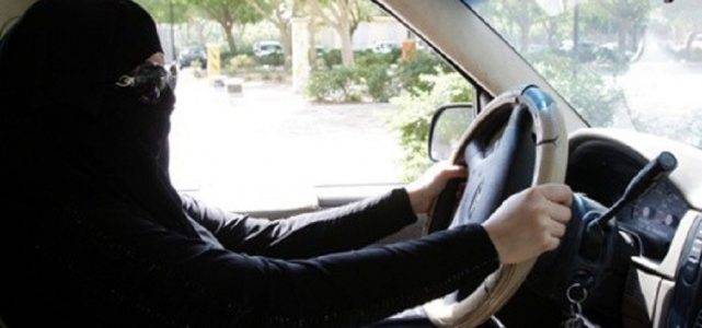 بالفيديو: سائق ” تاكسي ” أراد التحرش بفتاة سعودية .. فحدث ما لا يمكن أحد يتوقعه !!