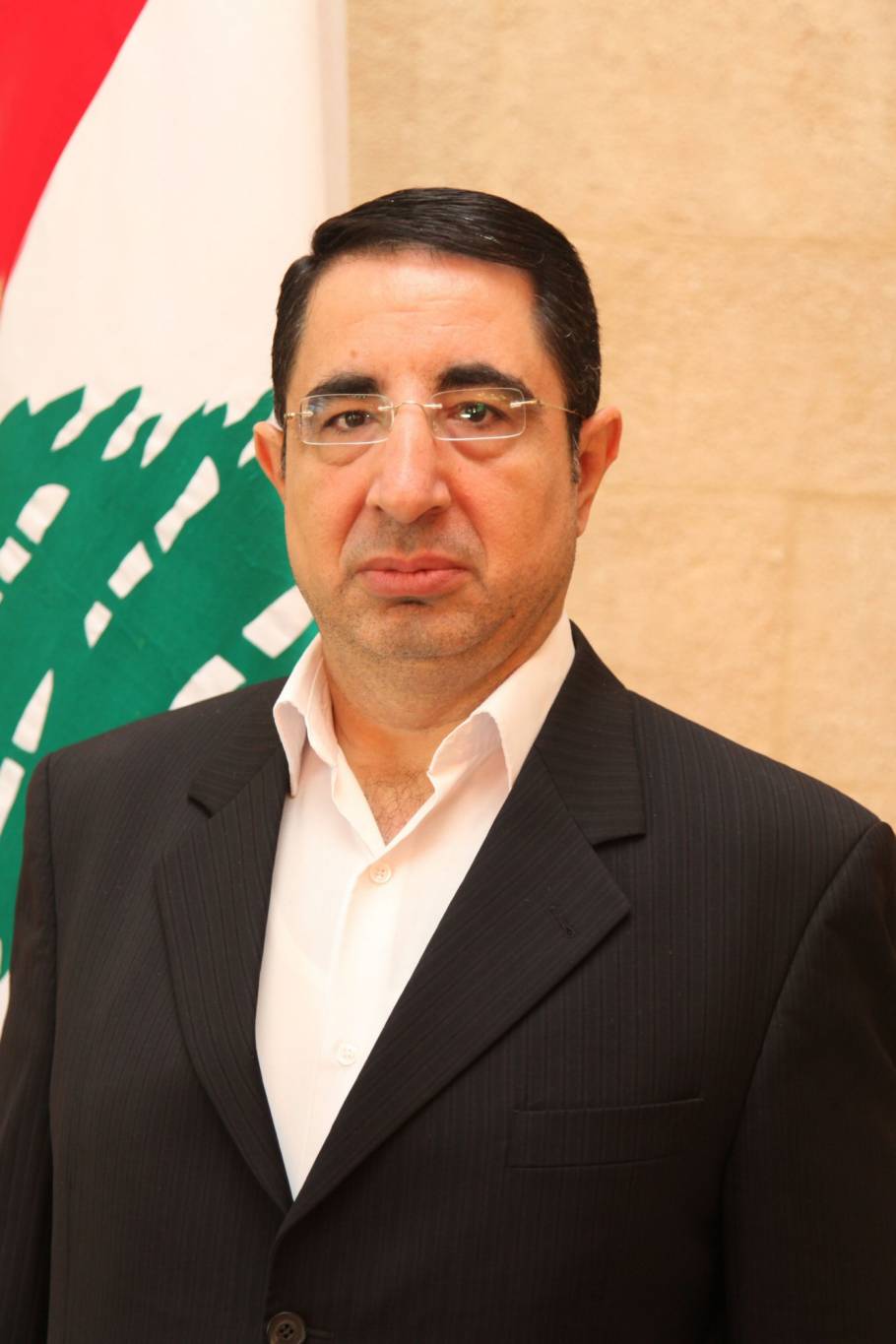 الحاج حسن: المطلوب التزام جميع المؤسسات الصناعية بالمواصفات البيئية