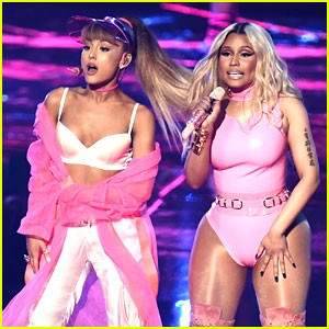 أريانا غراندي ونيكي ميناج تقدمان إستعراضاً في MTV Video Music Awards