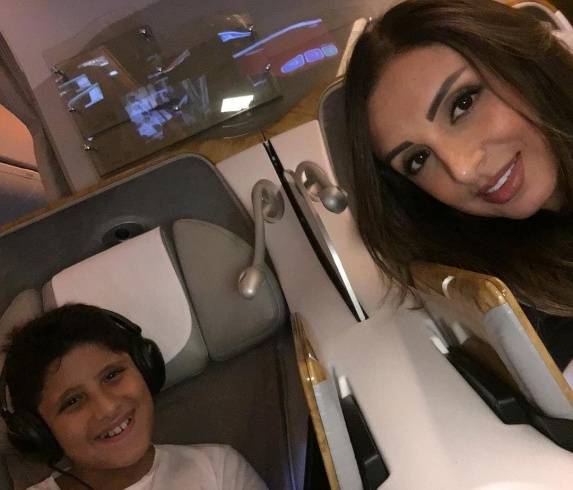 صور صادمة لإبن أنغام من داخل غرفة العلاج في أميركا!