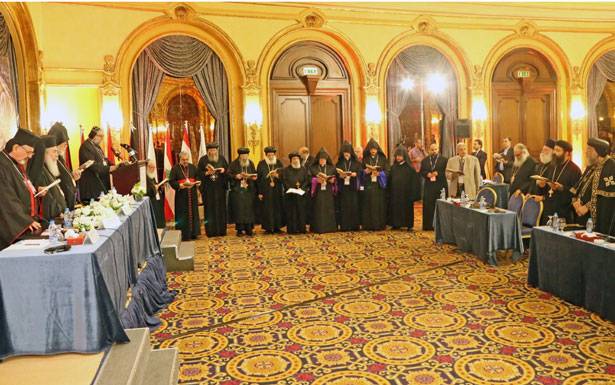 البيان الختامي لكنائس الشرق الأوسط :
لتوفير مُقوّمات صمود المسيحيين ووقف نزف هجرتهم
التدخل لوقف الحرب والإمتناع عن إمداد الإرهابيين بالسلاح