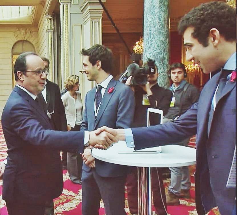 هولاند يشكر لبنان بسبب 
