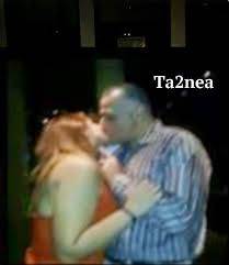 بالصور  فضيحة قاضي عربي  نشر صور فاضحة له