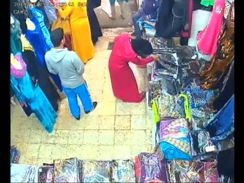 في لبنان الهت اصحاب المحلات ...فقامت صديقاتها بعمليات سرقة...