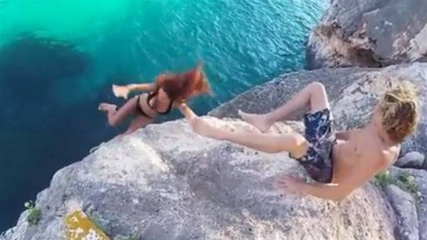 بالفيديو: إستعانت بحبيبها لينقذها .. شاهد ماذا حصل!