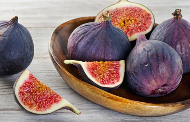 تناول التين بهذه الطريقة وستذهلك النتائج..!