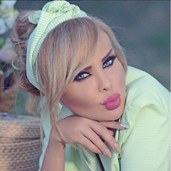 بالصورة.. رولا سعد تحتفل بالعيد بحمالة صدر!