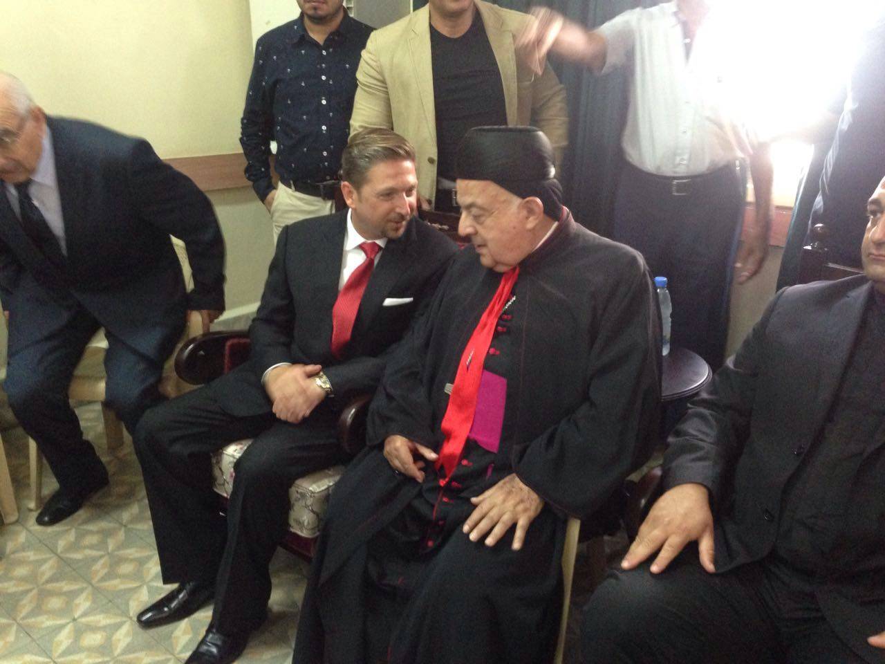 فيصل كرامي تقبل التهاني بالعيد: لا حلول للمشاكل الا بعد تشرين الثاني