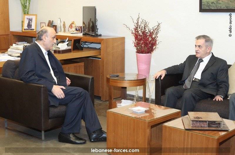 جعجع عرض للأوضاع مع خليل ووفد رابطة مخاتير جبيل